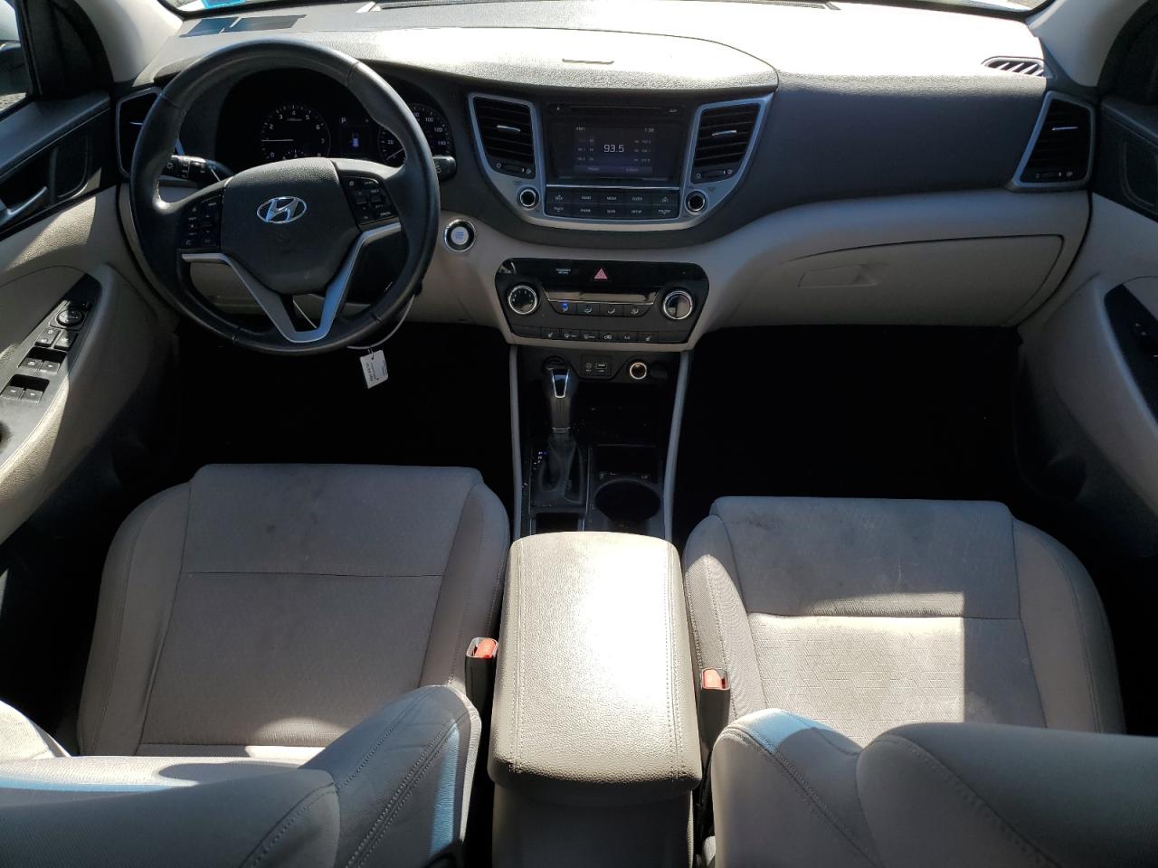 2016 Hyundai Tucson - Image 8