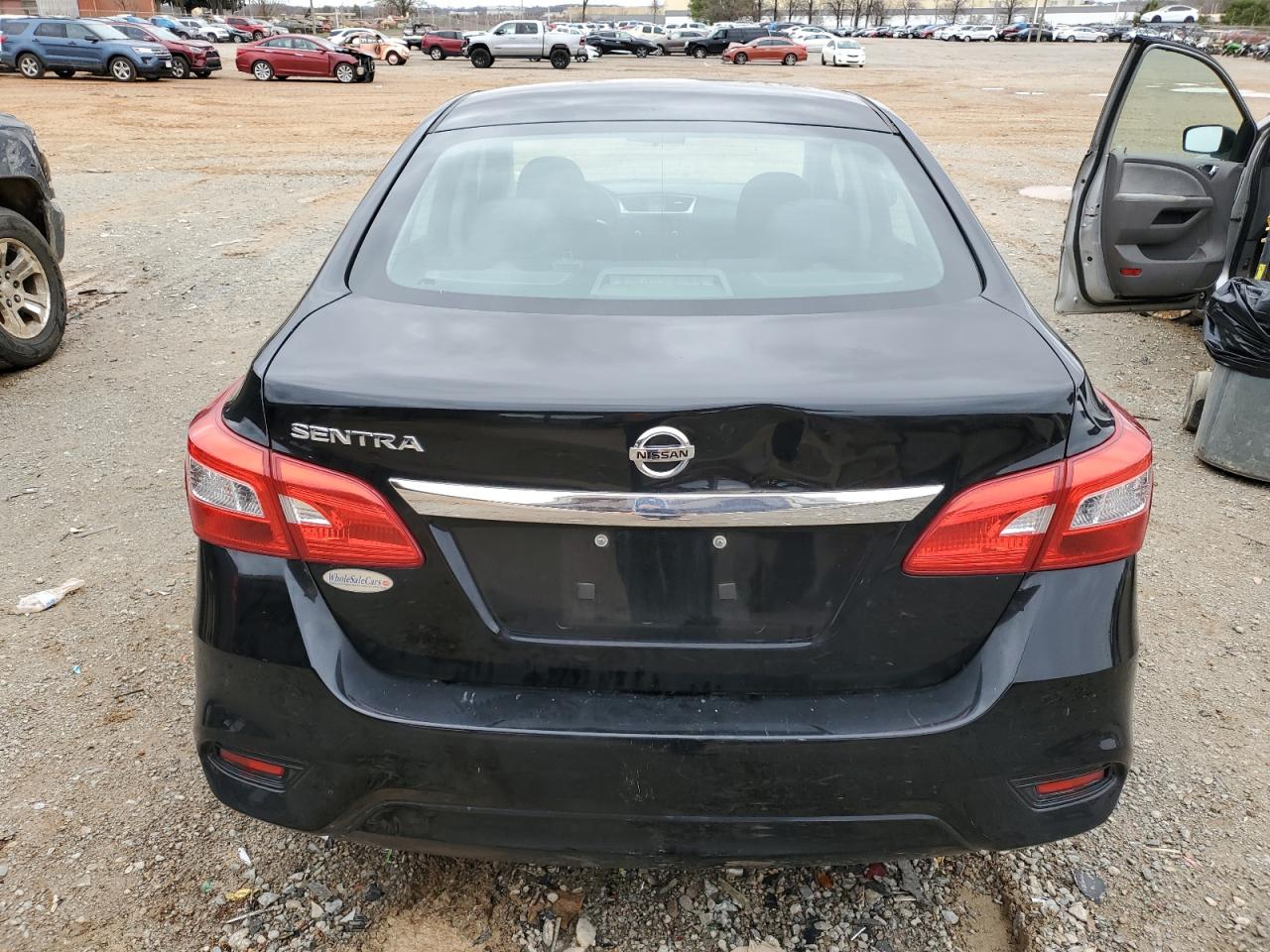 2017 Nissan Sentra - Image 6
