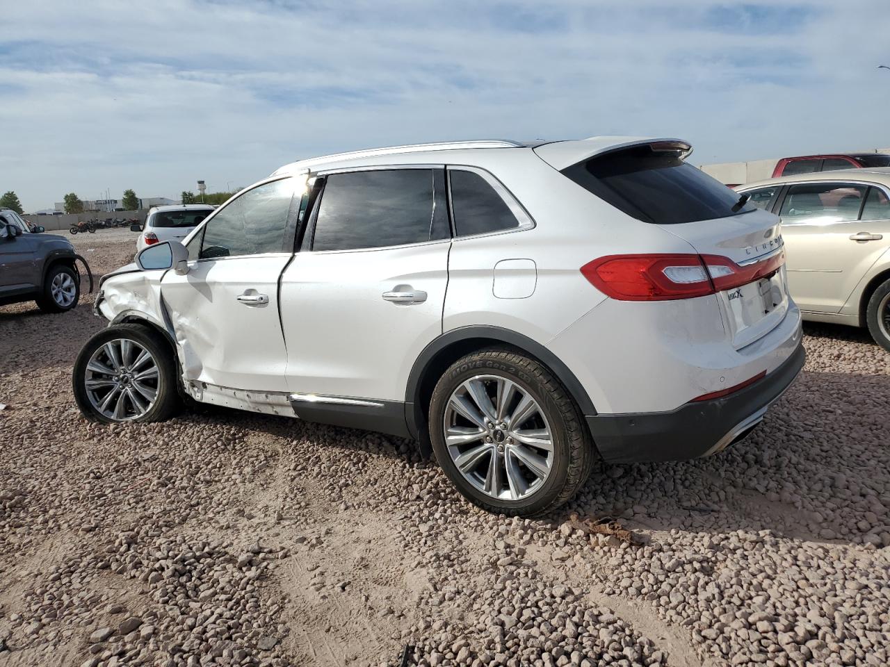 2018 Lincoln MKX - Image 2