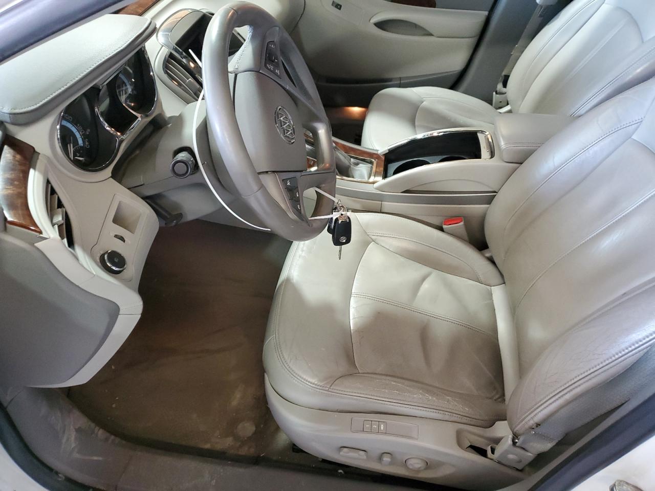 2011 Buick LaCrosse - Image 7