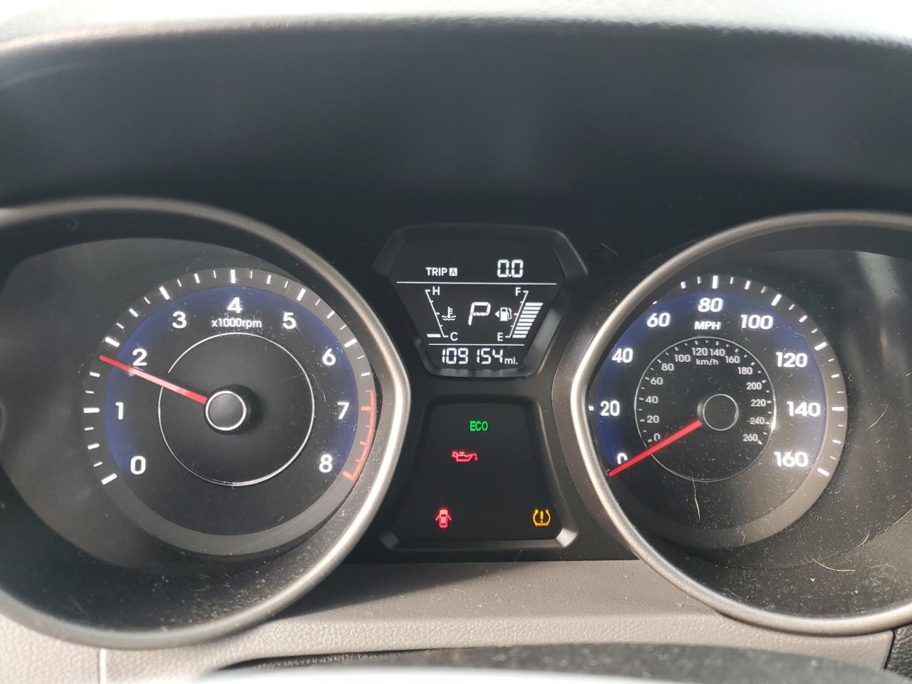 2016 Hyundai Elantra - Image 9