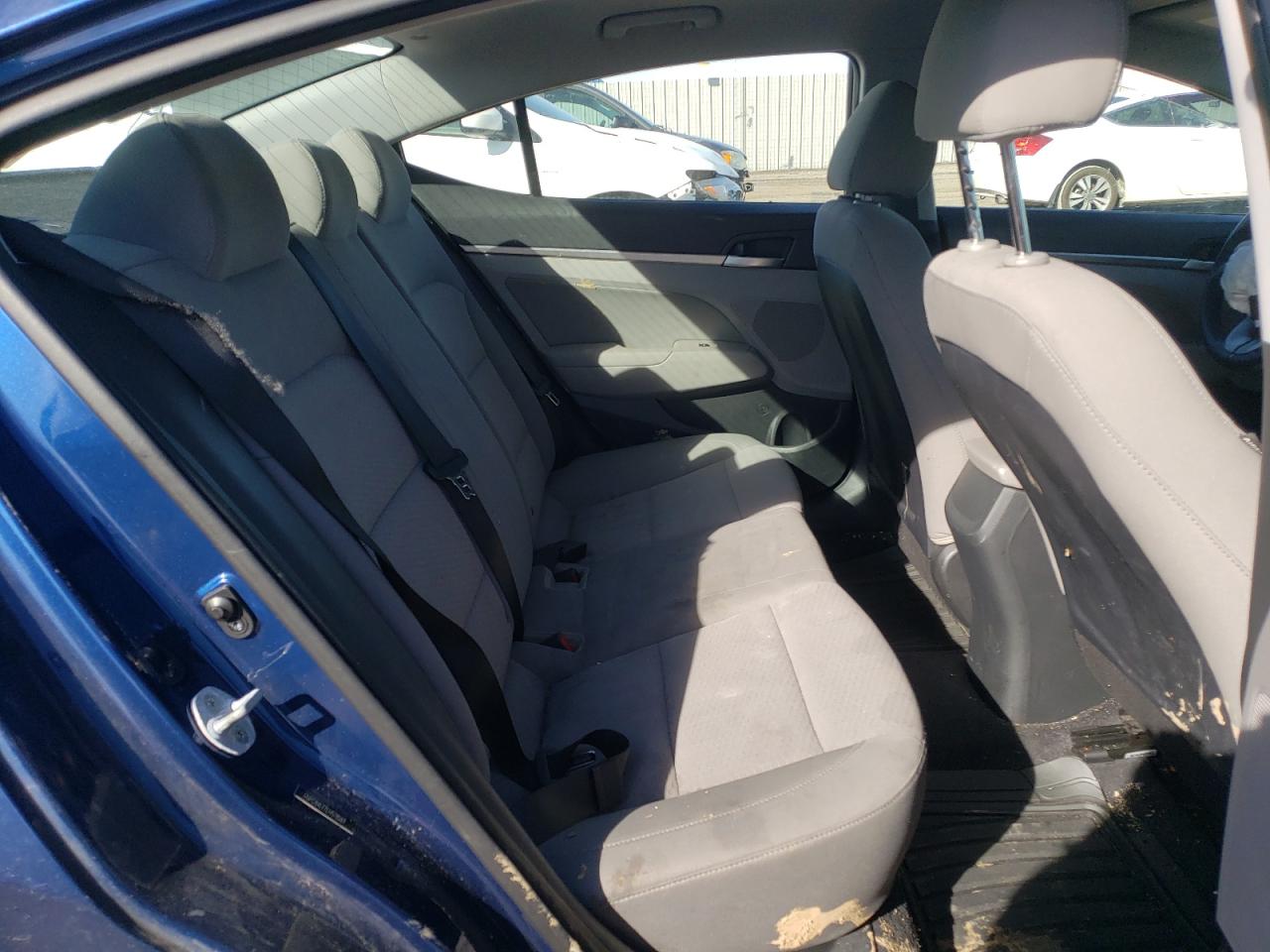 2020 Hyundai Elantra - Image 11