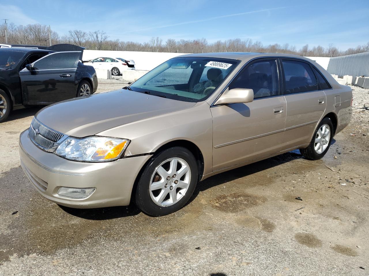 2000 Toyota Avalon Xl იყიდება Louisville-ში, KY - Front End