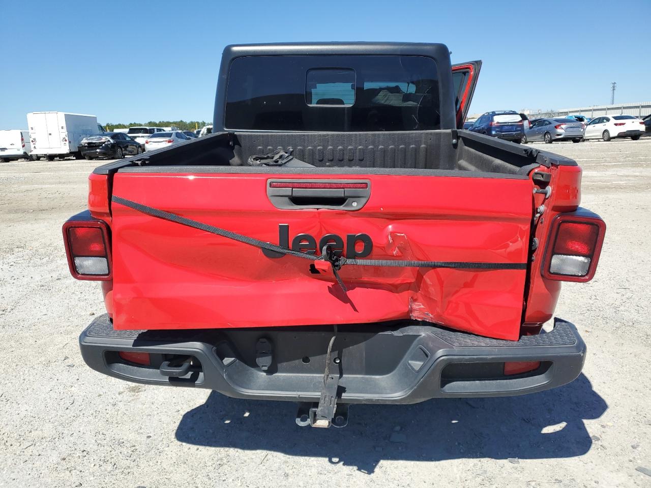 2020 Jeep Gladiator - Image 6