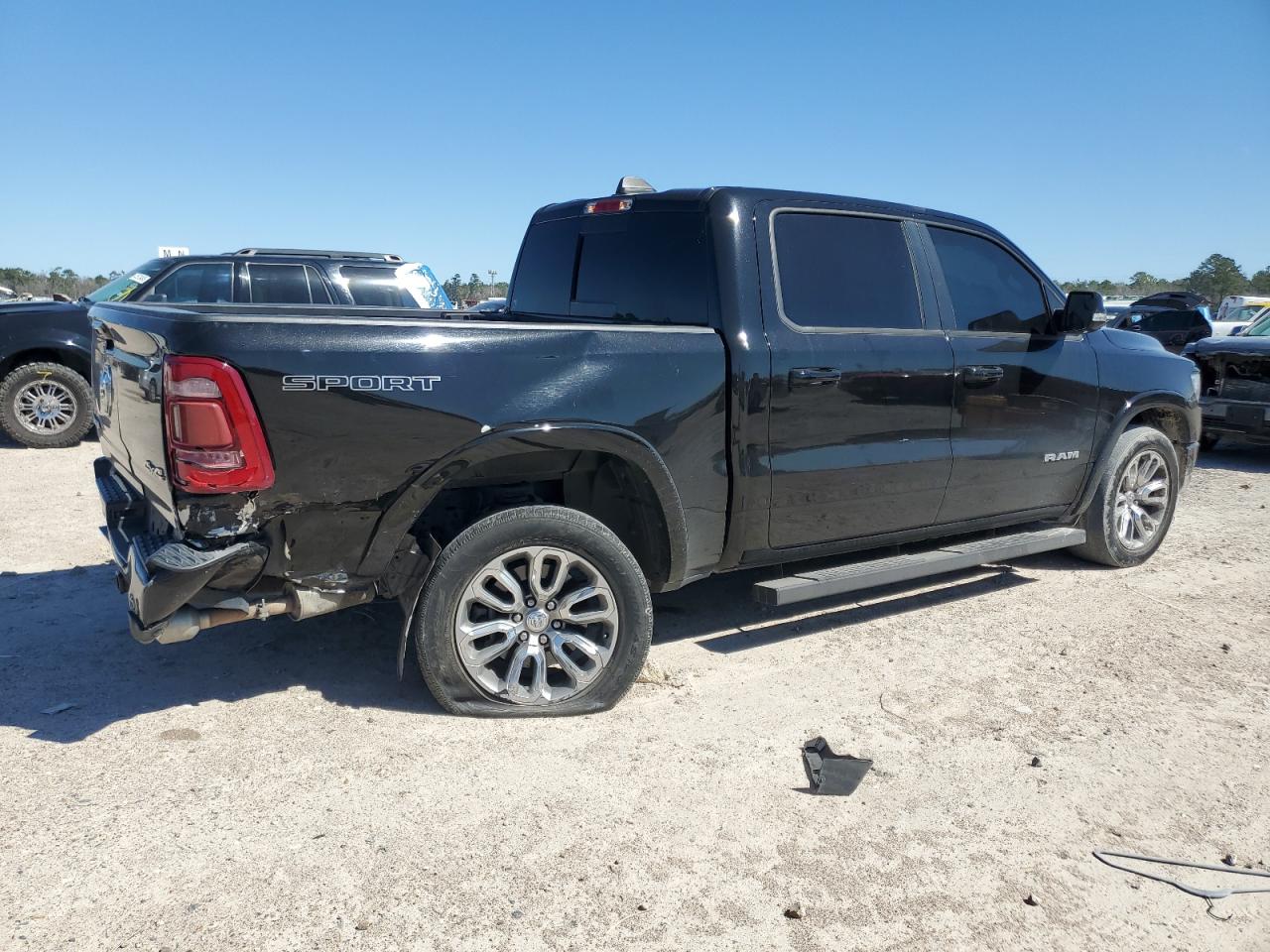 2020 RAM 1500 - Image 3