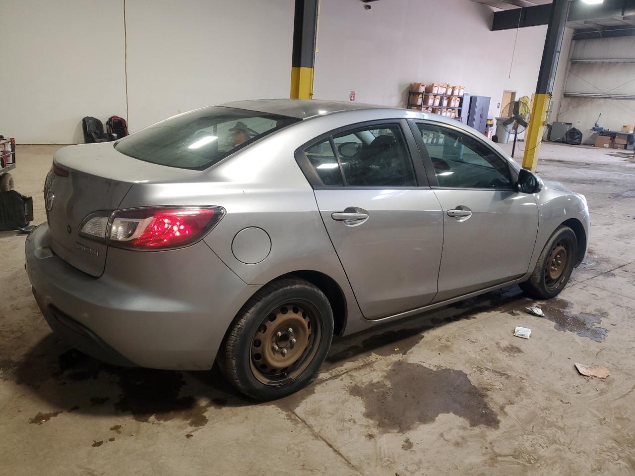 2011 Mazda 3 - Image 3