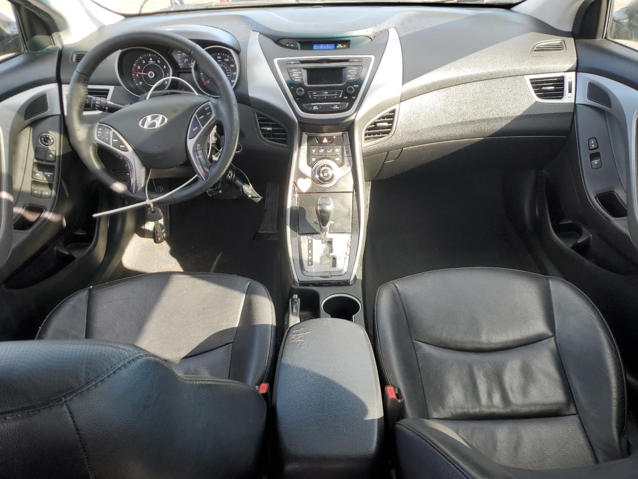 2013 Hyundai Elantra - Image 8