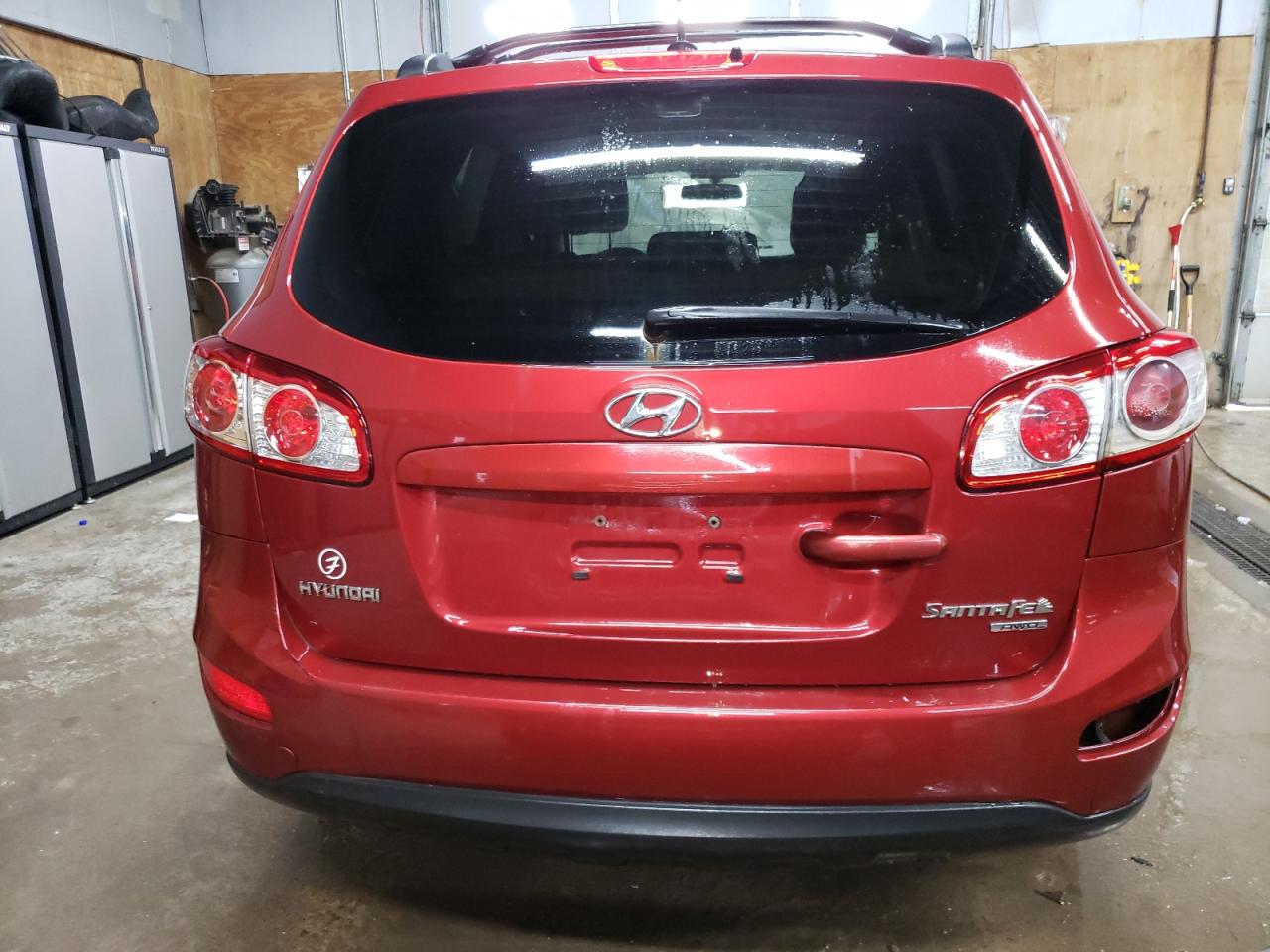 2010 Hyundai Santa Fe - Image 6