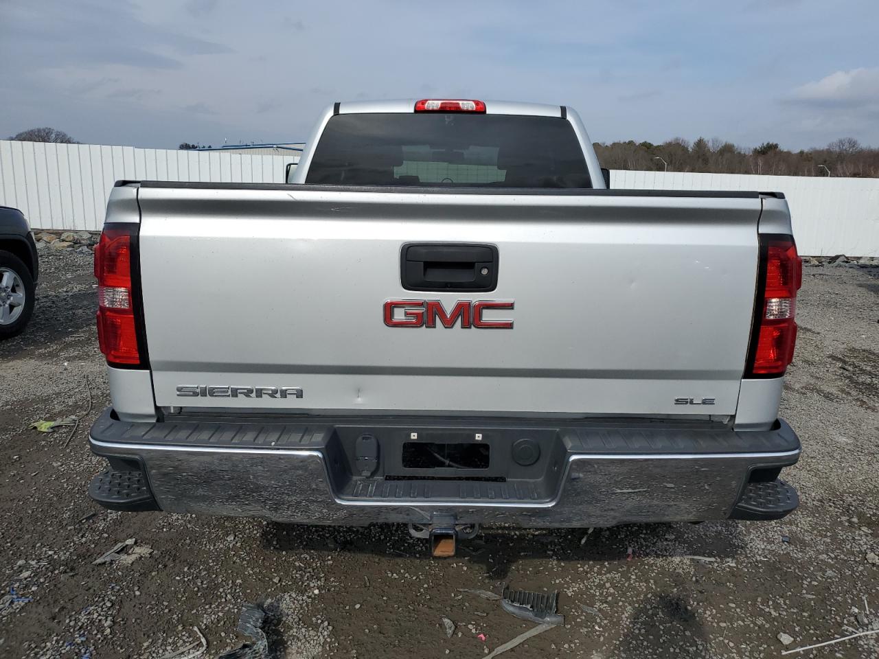 2015 GMC Sierra - Image 6