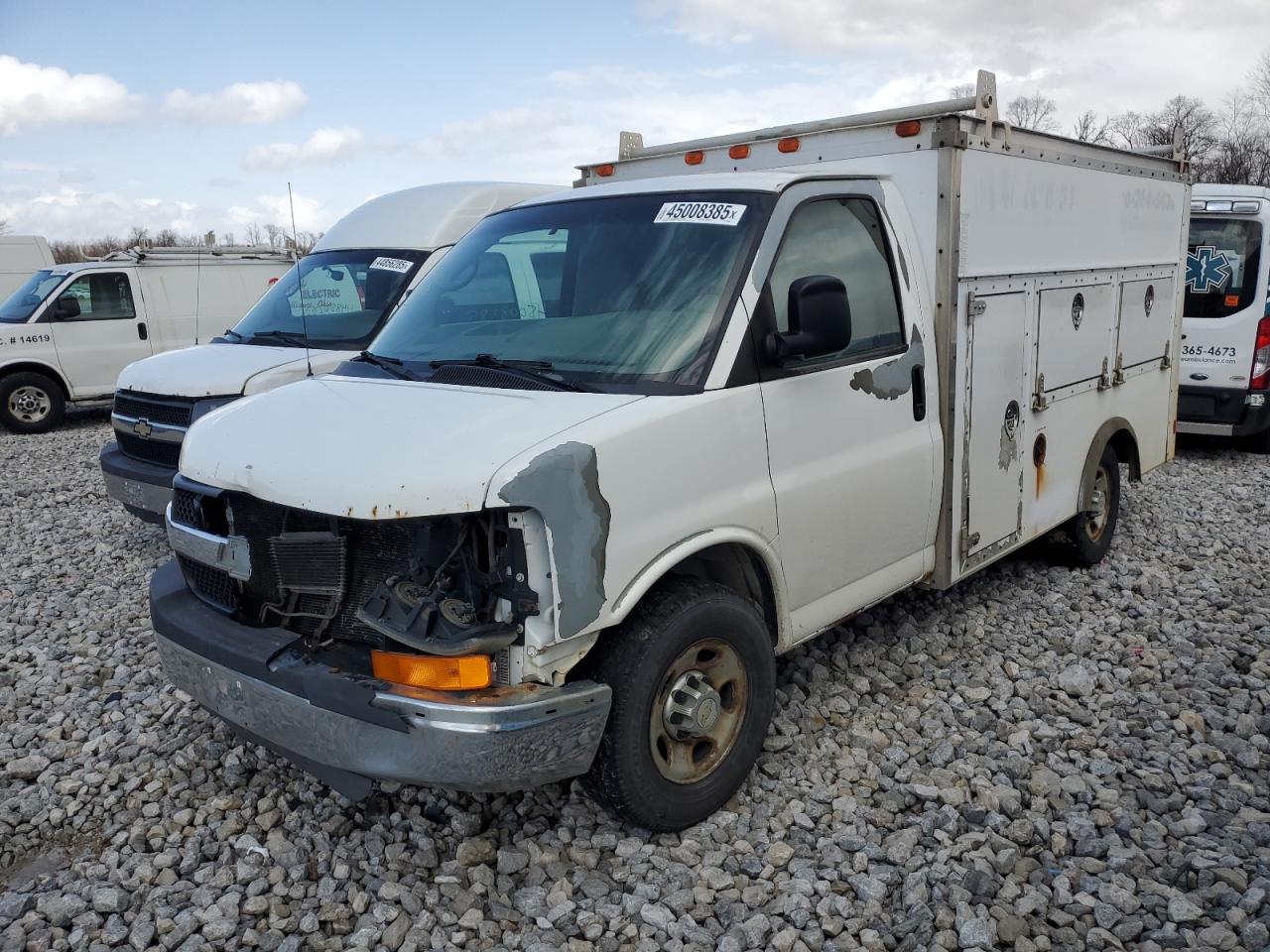 2010 Chevrolet Express - Image 1