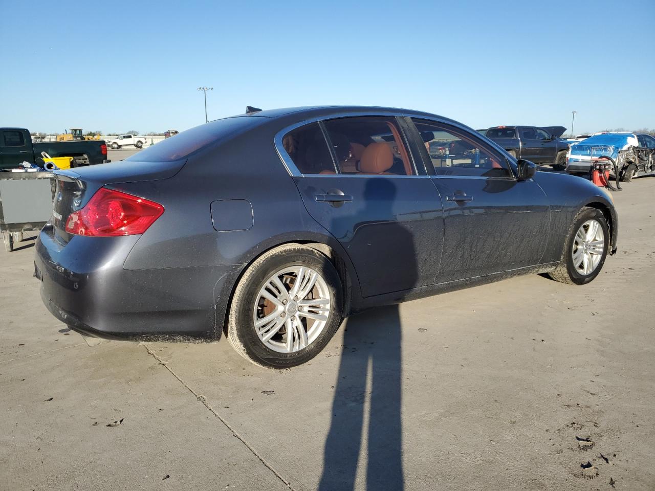 2010 Infiniti G - Image 3