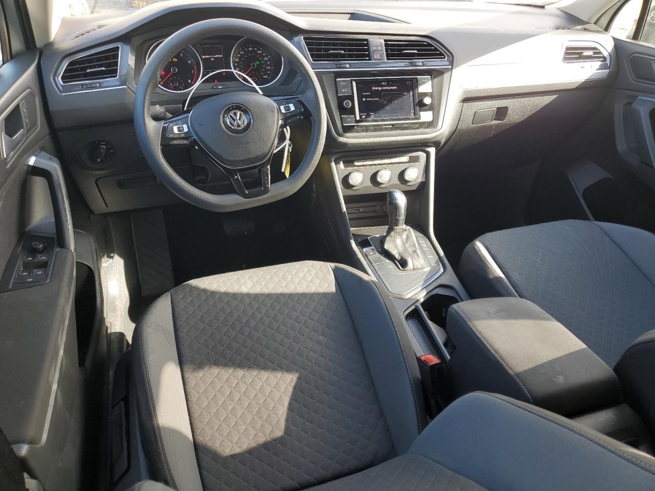 2019 Volkswagen Tiguan - Image 8