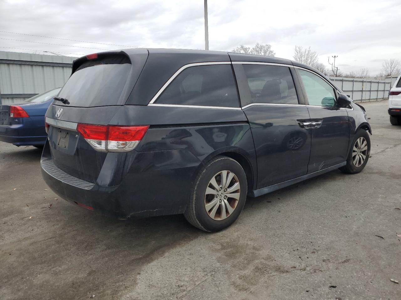 2017 Honda Odyssey - Image 3
