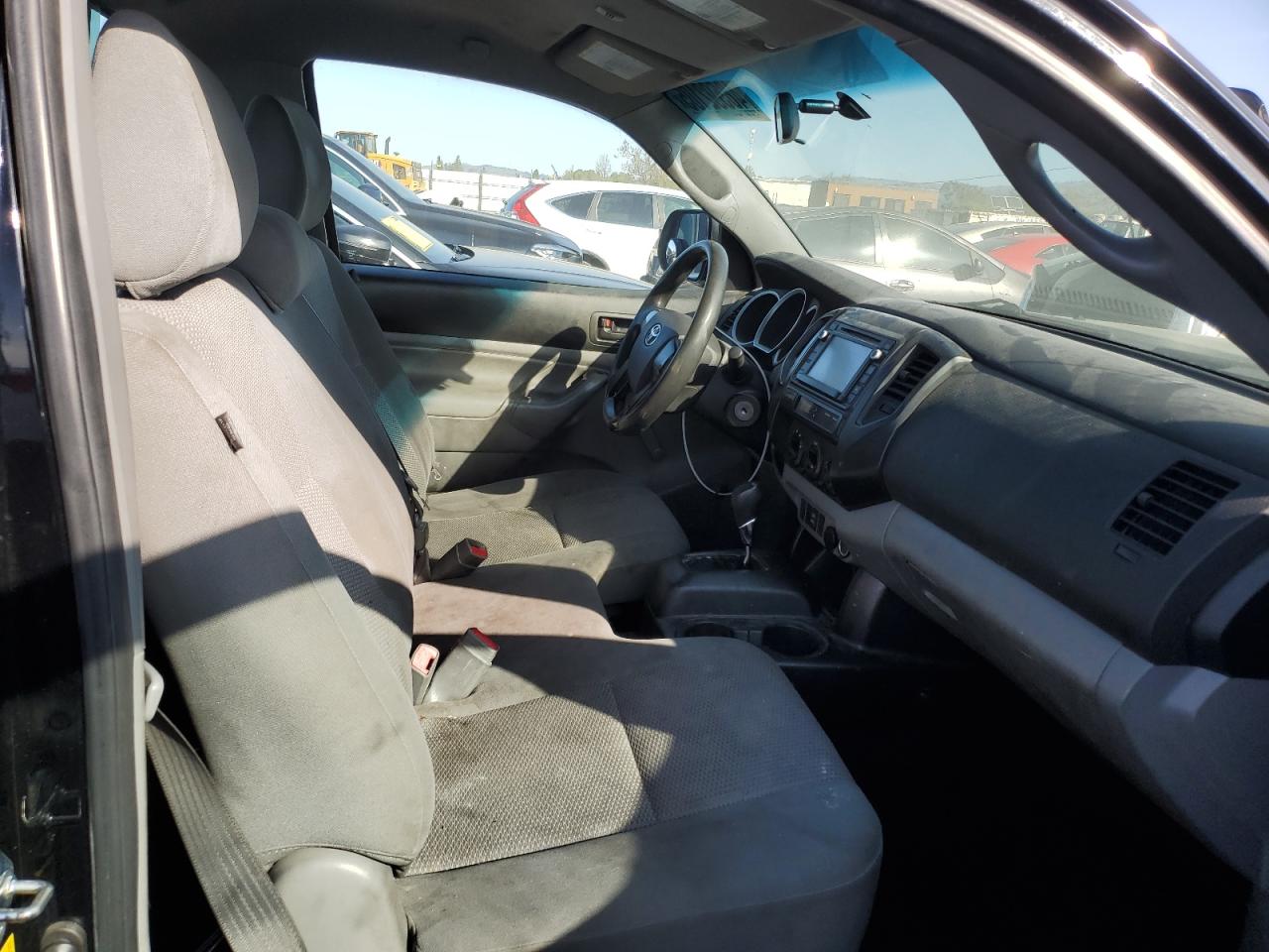 2014 Toyota Tacoma - Image 10