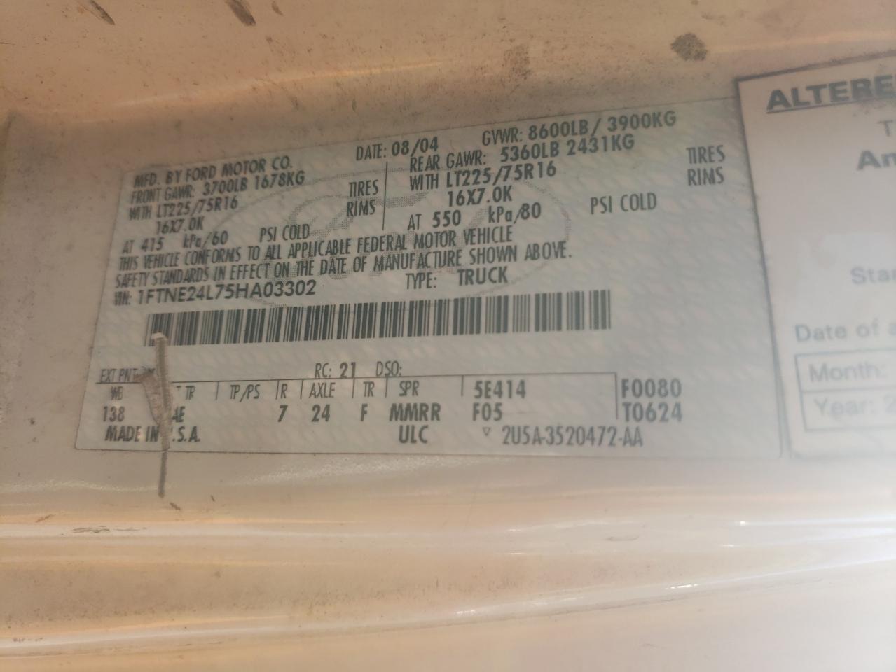 2005 Ford Econoline - Image 13
