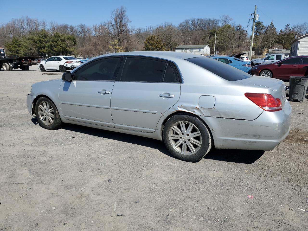 2007 Toyota Avalon - Image 2