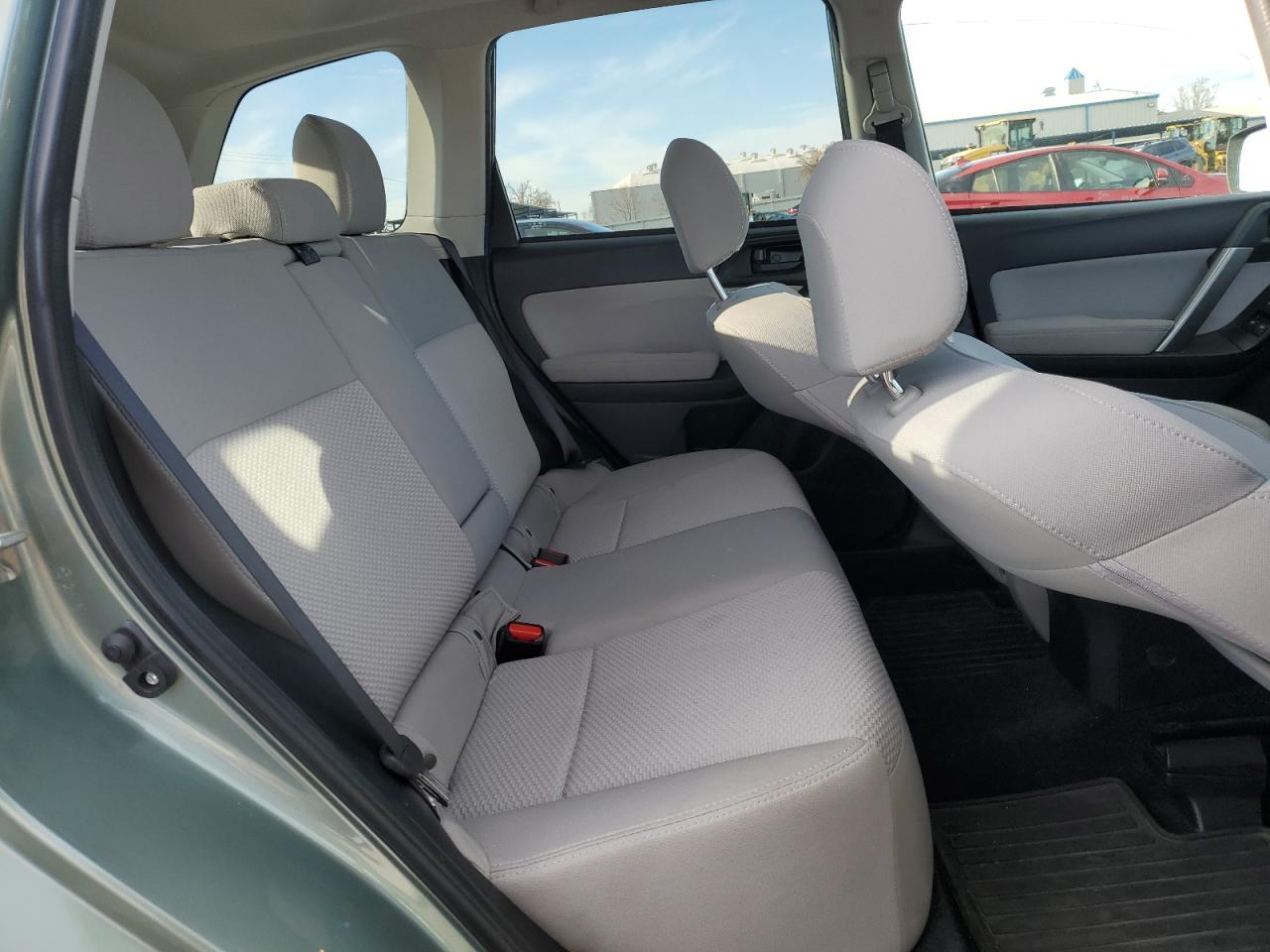 2015 Subaru Forester - Image 11
