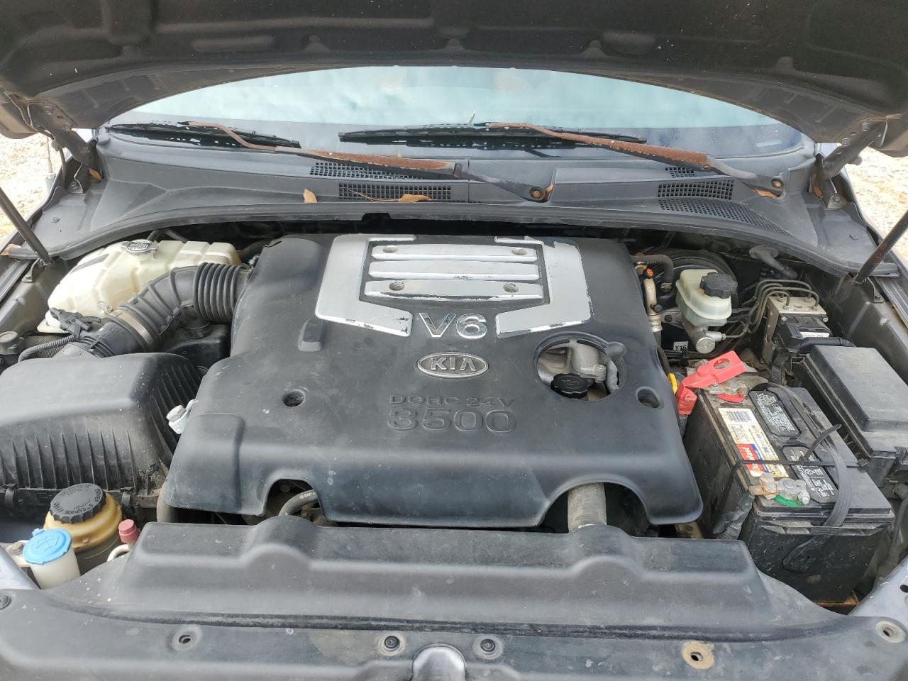 2005 Kia Sorento - Image 12