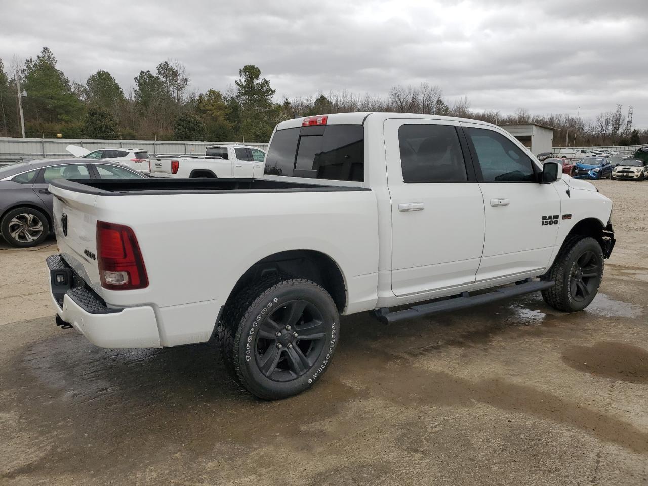 2018 RAM 1500 - Image 3
