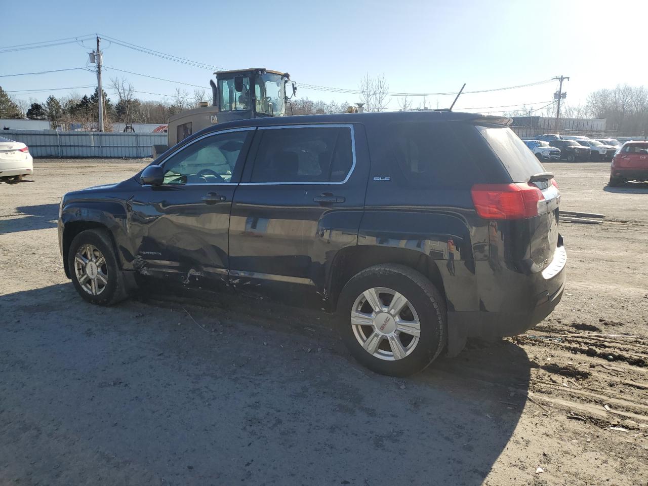 2015 GMC Terrain - Image 2