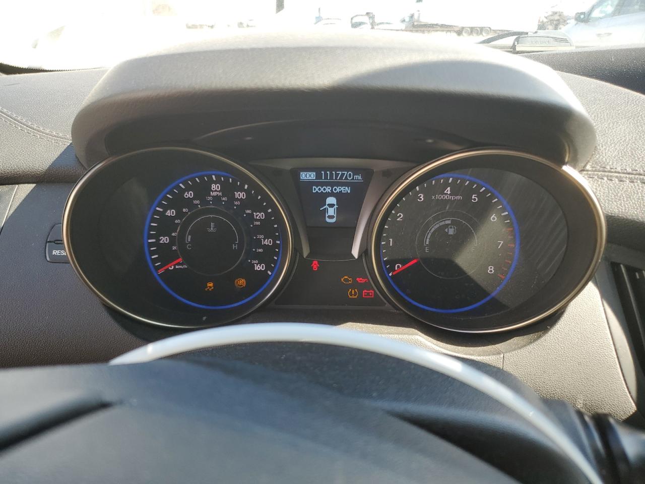 2014 Hyundai Genesis - Image 9