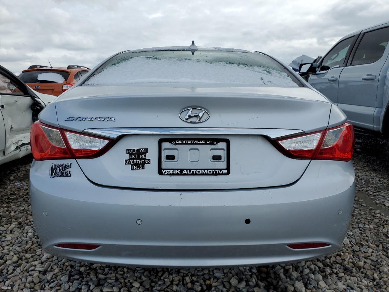 2012 Hyundai Sonata - Image 6