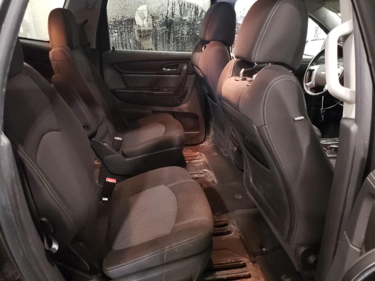 2015 Chevrolet Traverse - Image 11