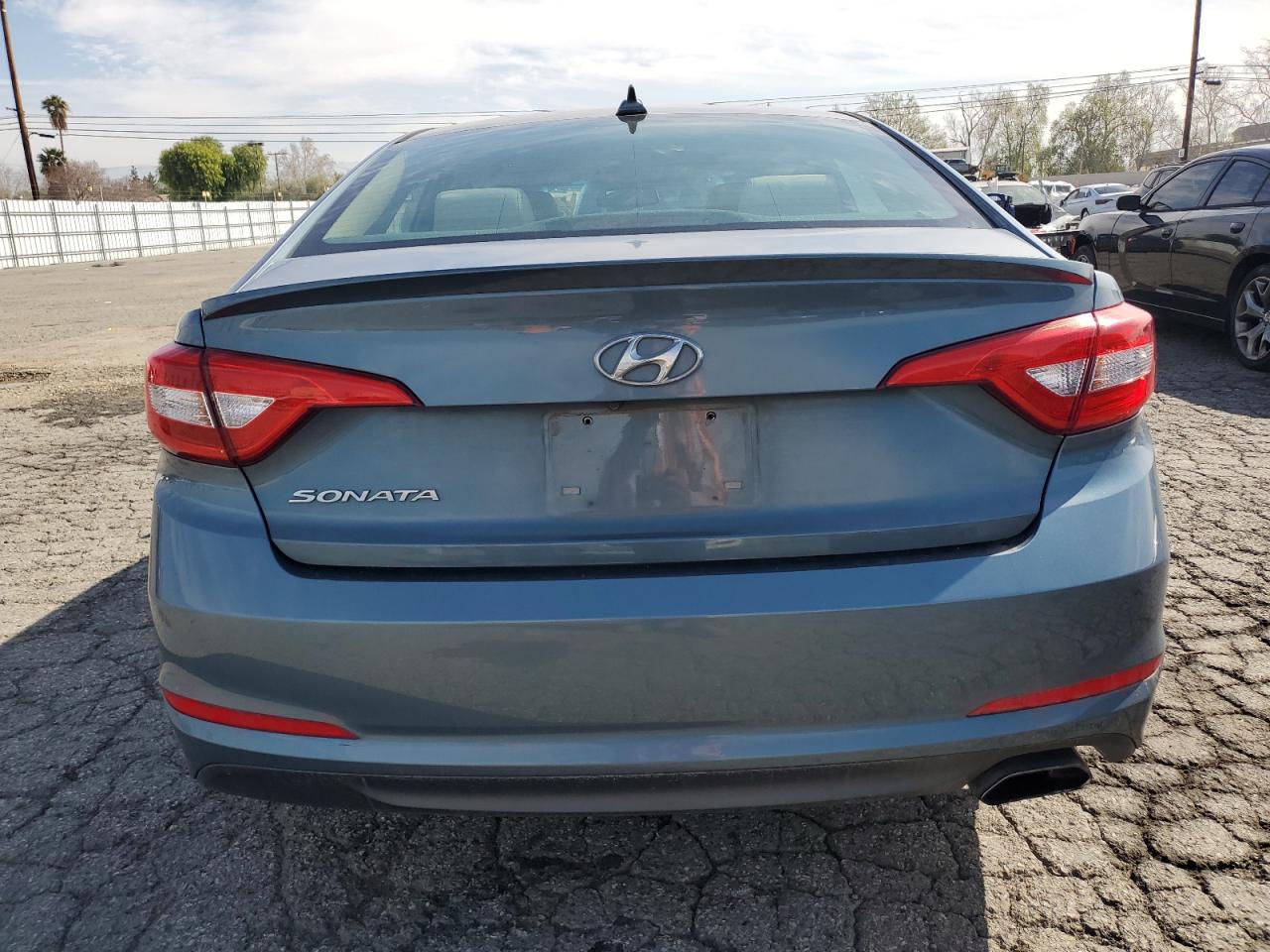 2017 Hyundai Sonata - Image 6