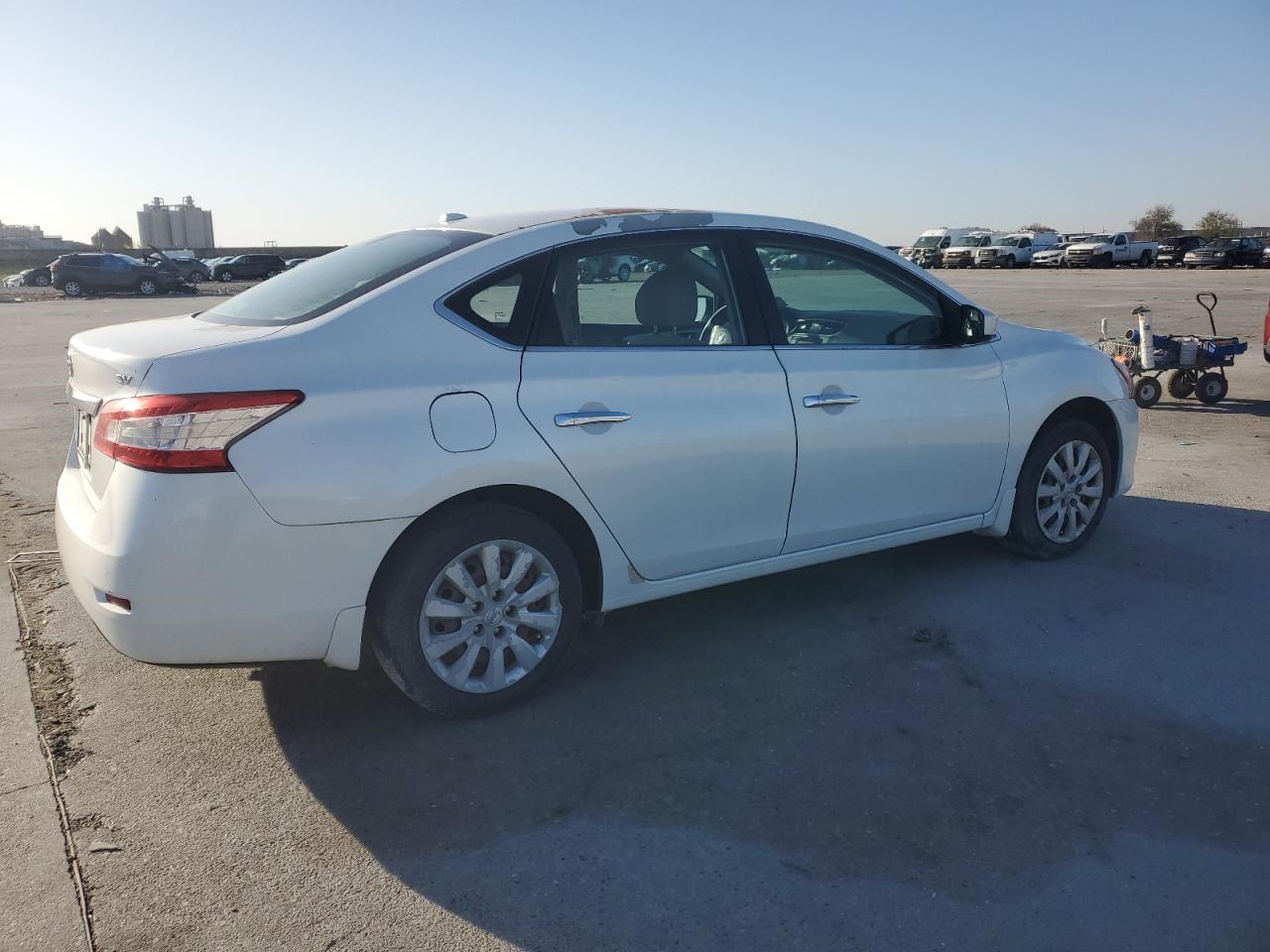 2015 Nissan Sentra - Image 3
