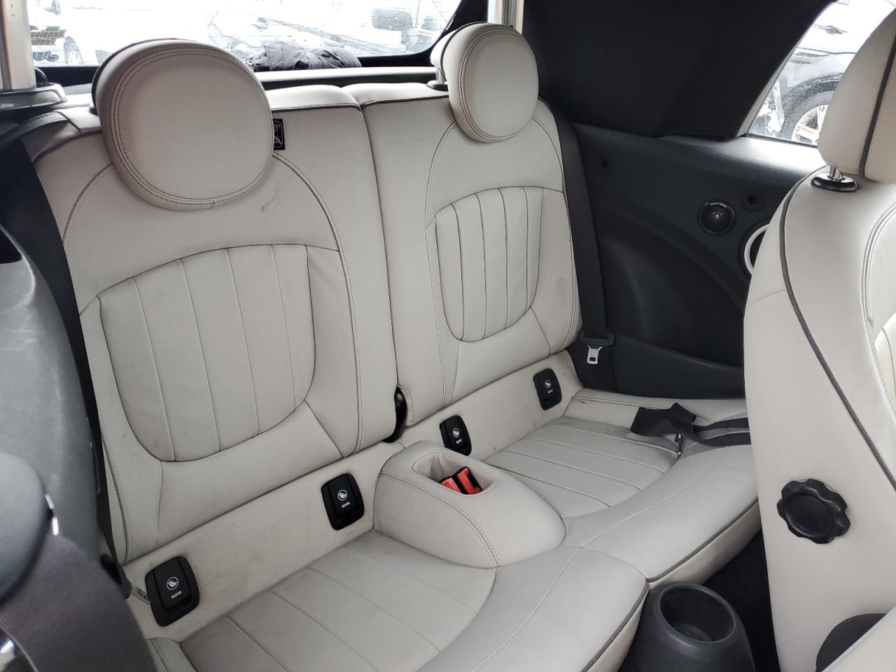 2017 MINI Cooper - Image 10