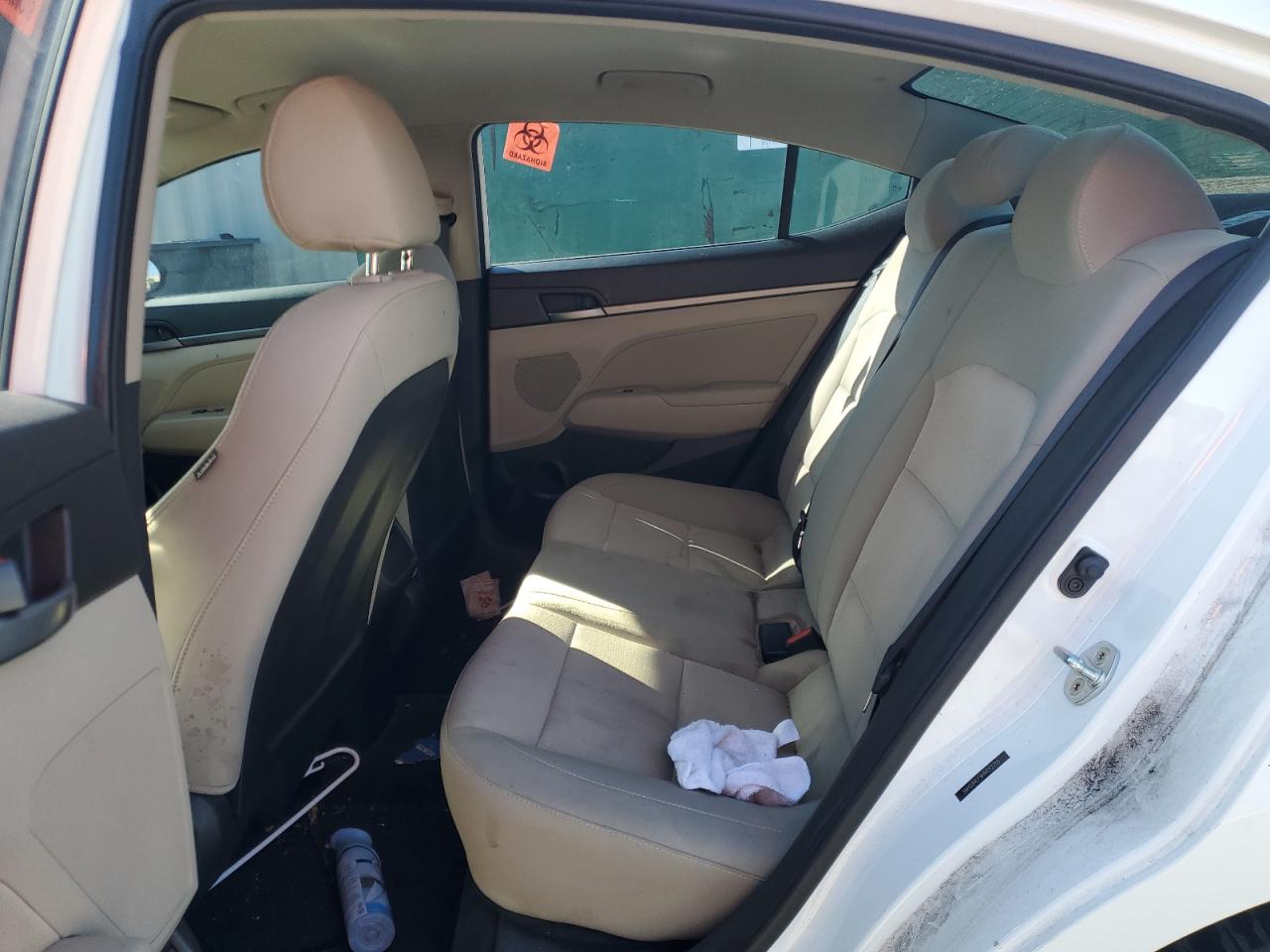 2017 Hyundai Elantra - Image 10