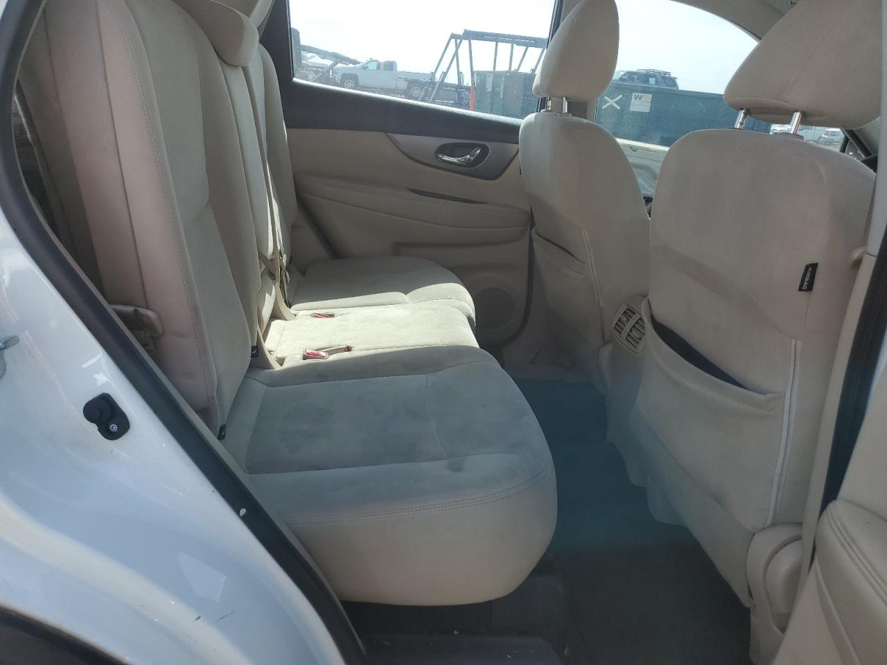 2016 Nissan Rogue - Image 11