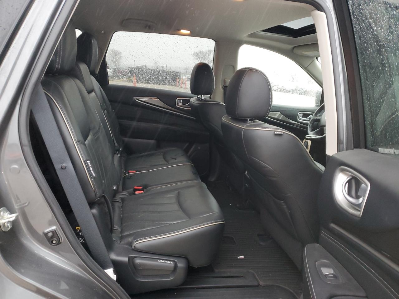 2019 Infiniti QX60 - Image 10