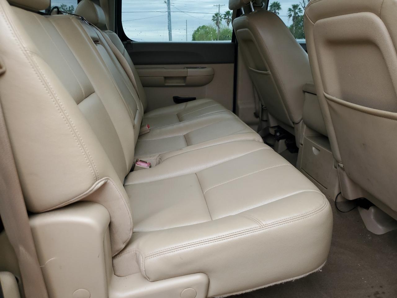 2013 GMC Sierra - Image 10