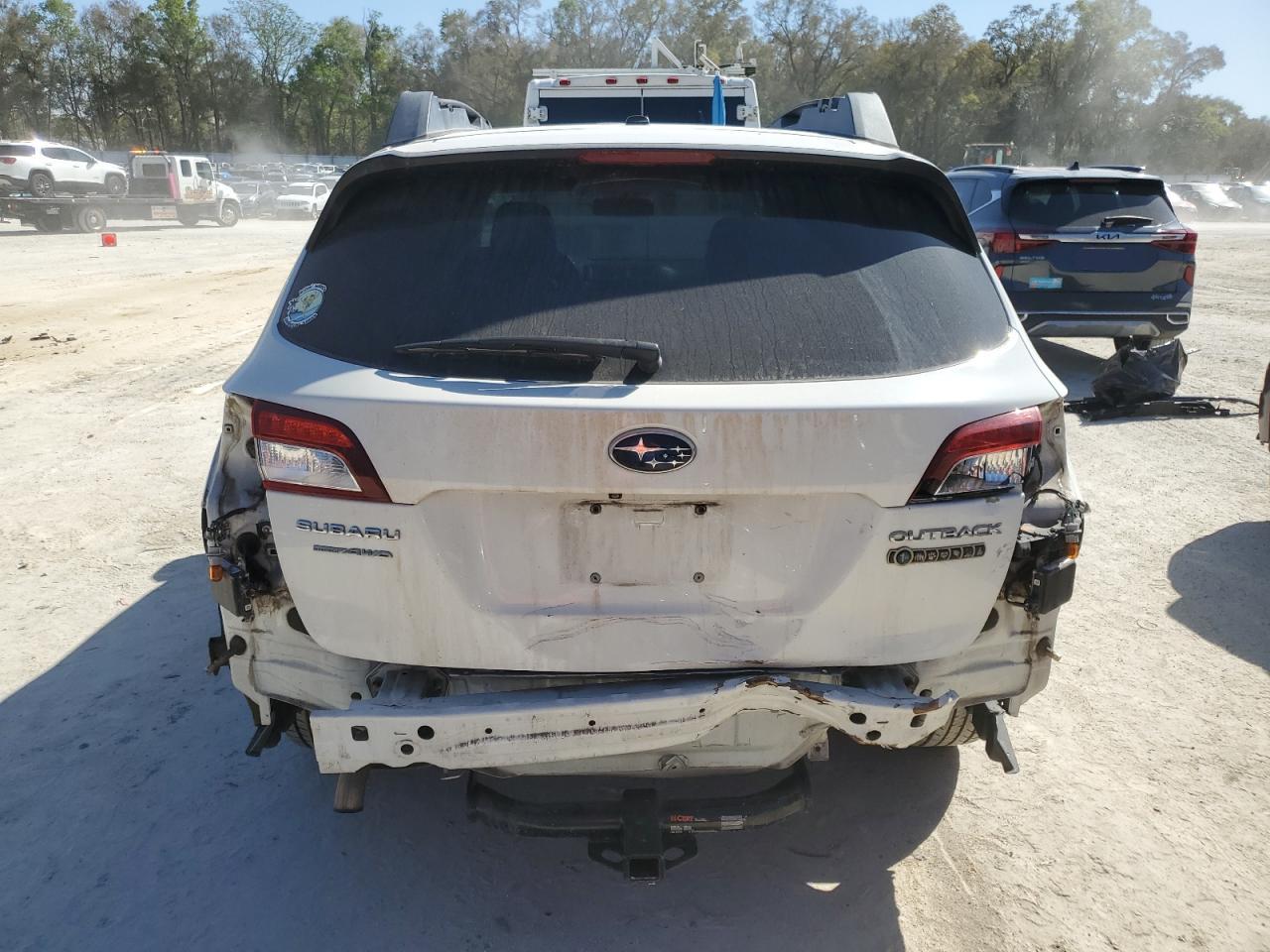 2015 Subaru Outback - Image 6