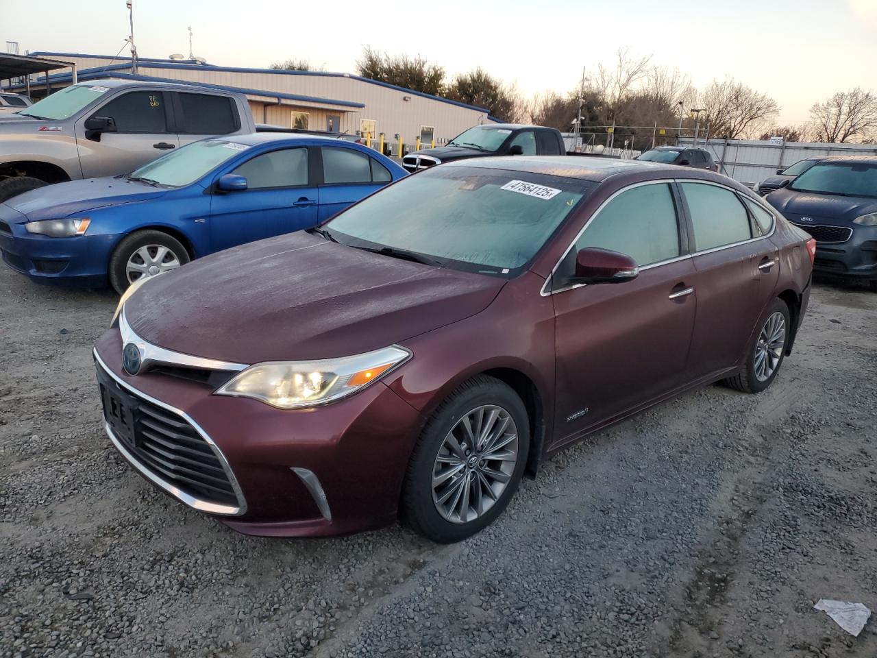 2016 Toyota Avalon - Image 1