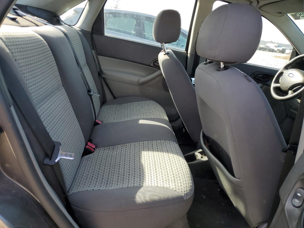 2007 Ford Focus - Image 10
