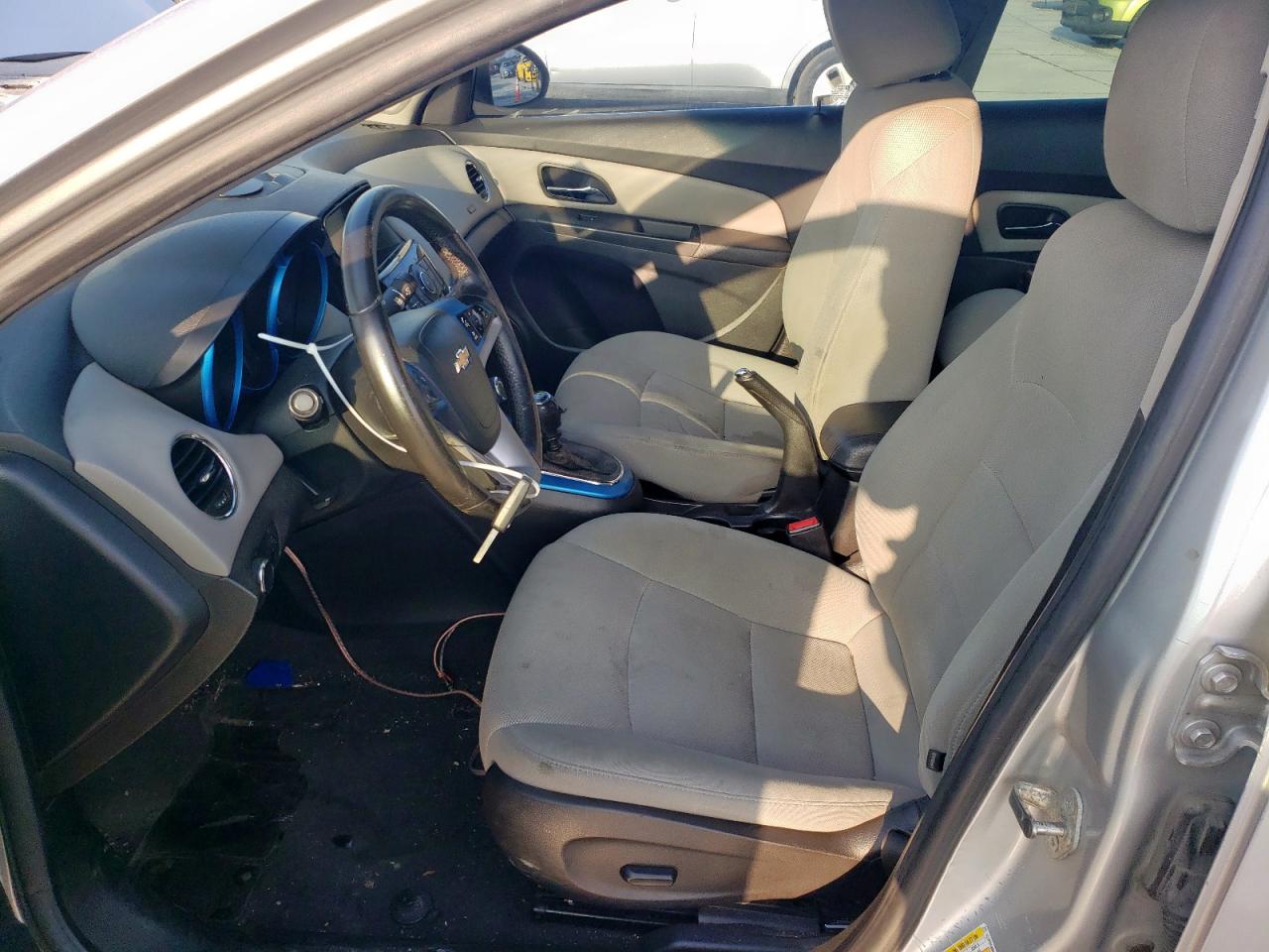 2013 Chevrolet Cruze - Image 7