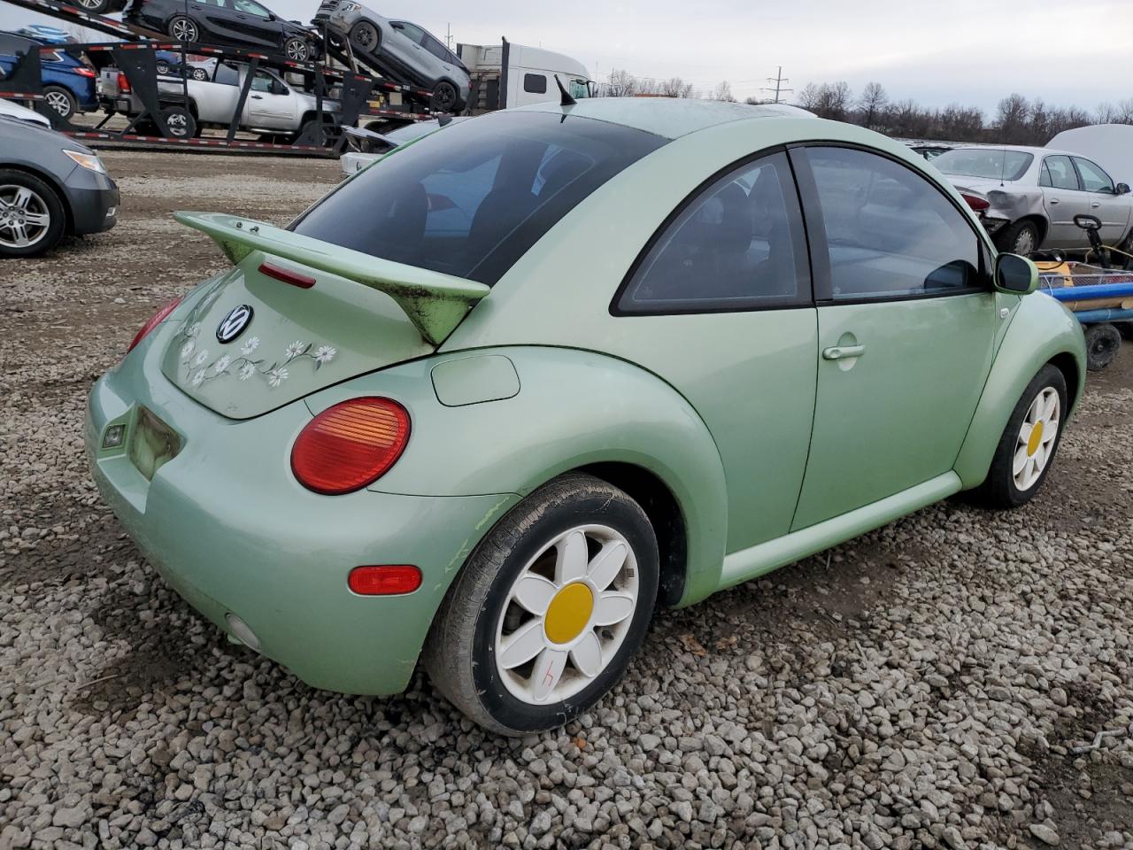 2001 Volkswagen Beetle - Image 3