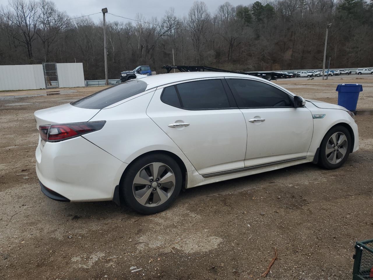 2016 Kia Optima - Image 3