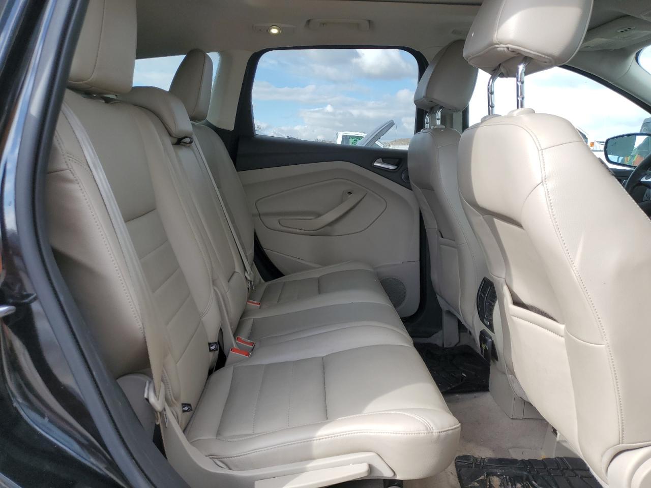 2014 Ford Escape - Image 10