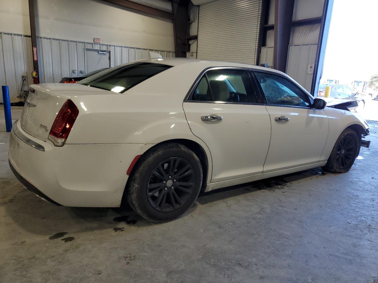 2015 Chrysler 300 - Image 3