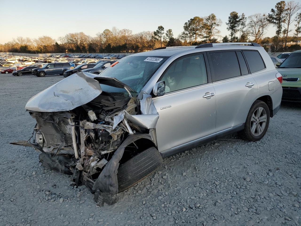 2011 Toyota Highlander - Image 1