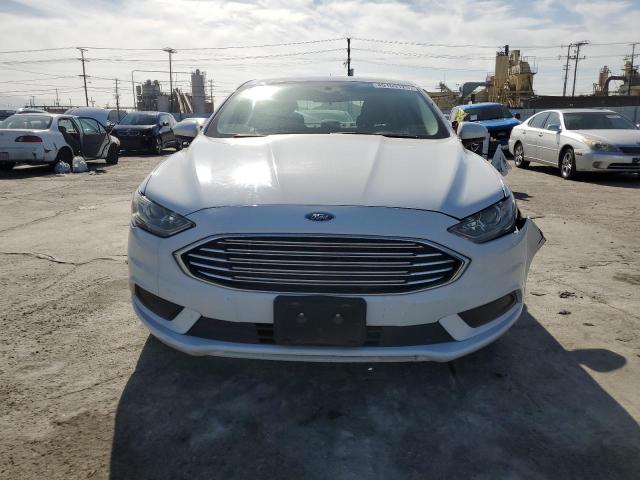 Седаны FORD FUSION 2017 Белы