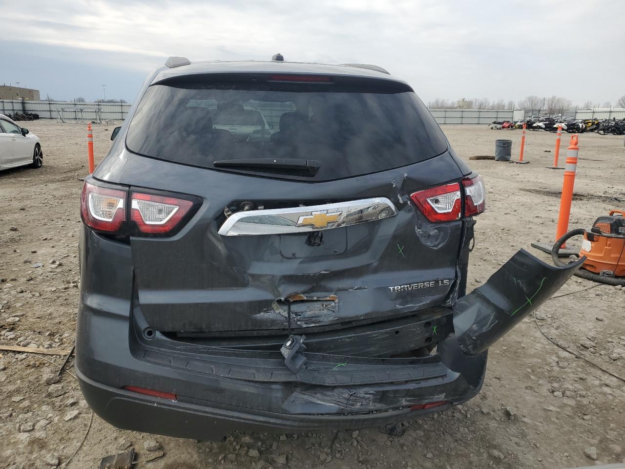 2013 Chevrolet Traverse - Image 6