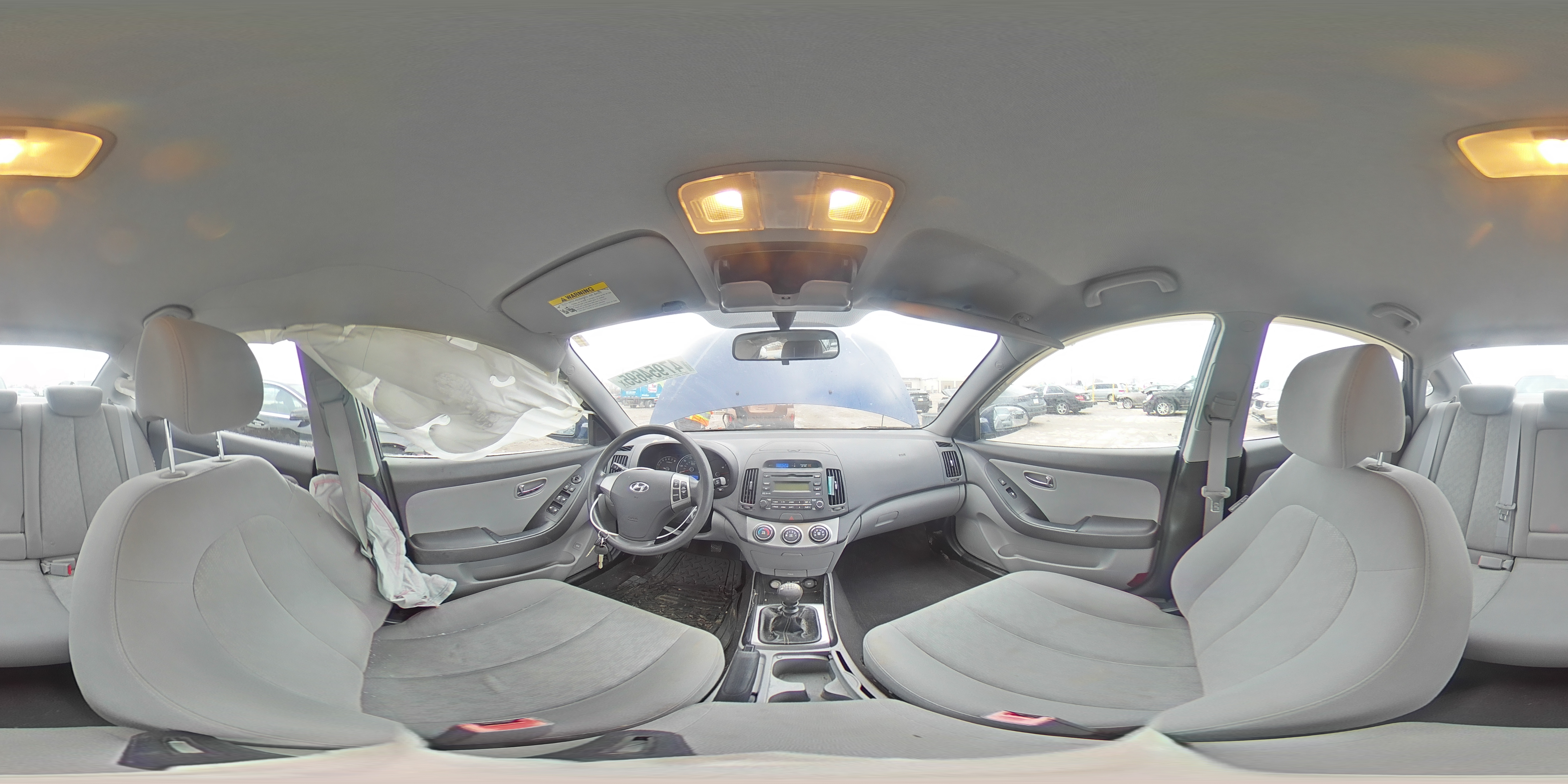 2010 Hyundai Elantra - Image 12