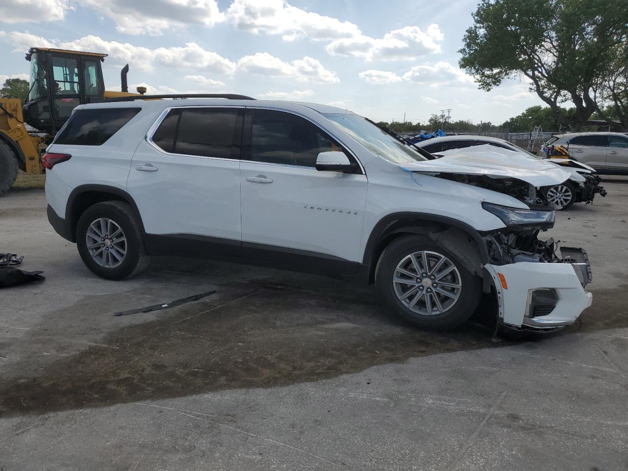 2022 Chevrolet Traverse - Image 4