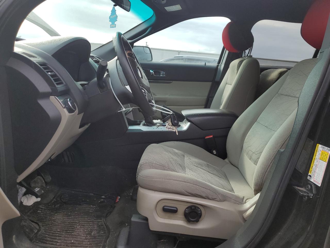 2014 Ford Explorer - Image 7