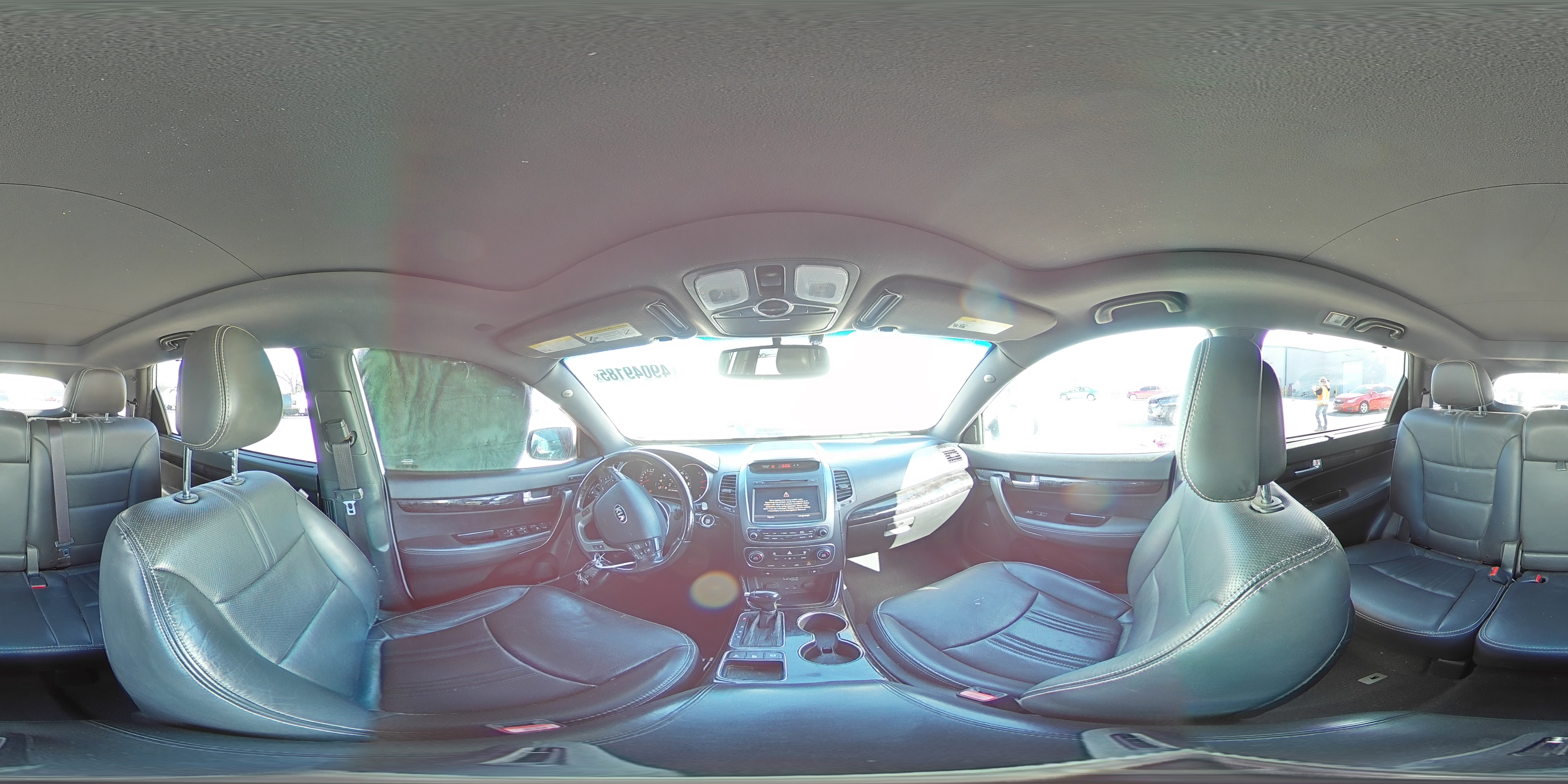 2014 Kia Sorento - Image 16