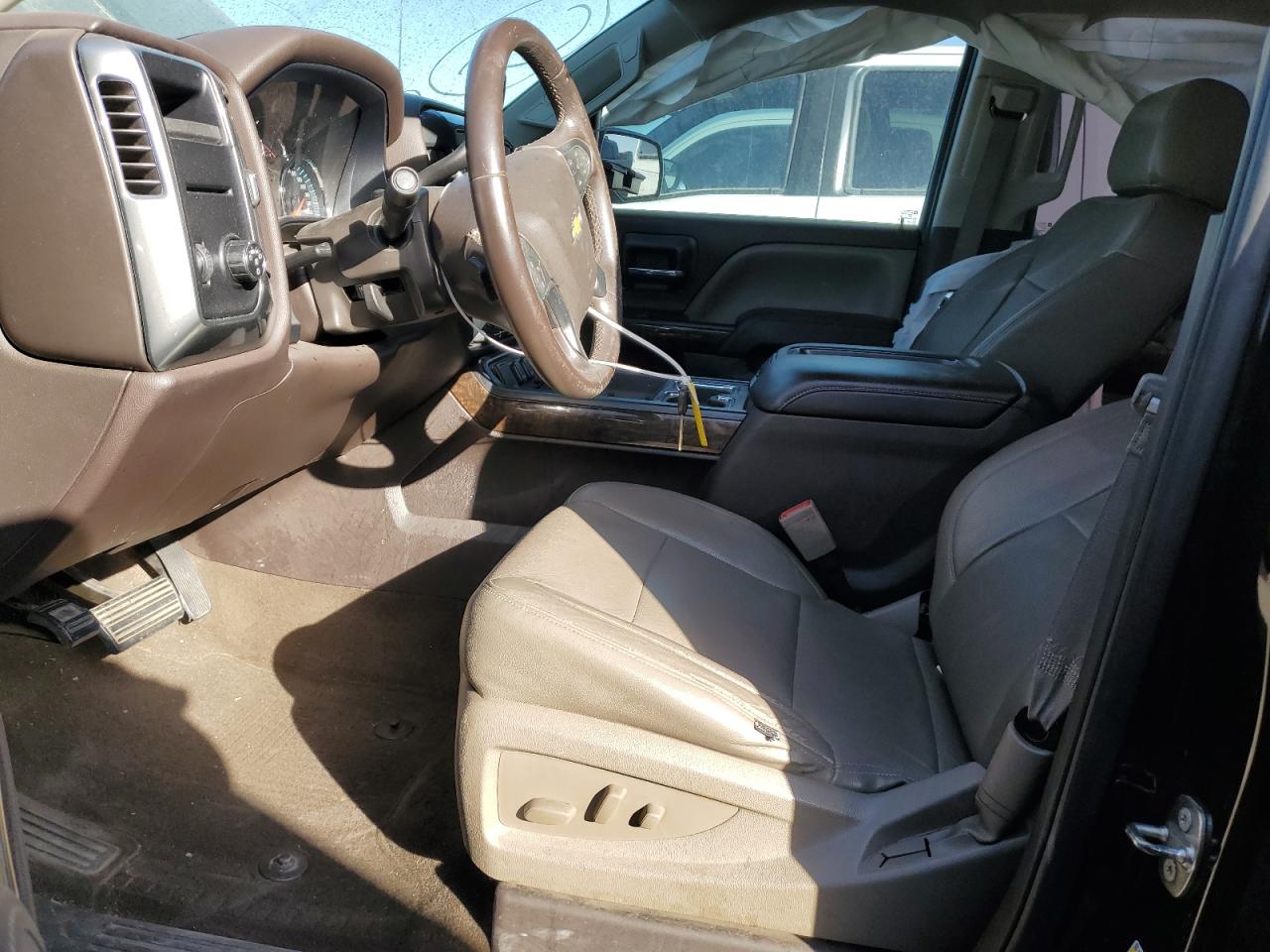 2015 Chevrolet Silverado - Image 7